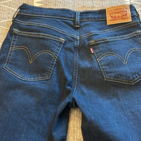 NWOT, Levi Strauss jeans, size 27 - Picture 3 of 3